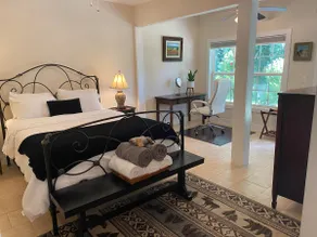 Modern and Cozy Mountain Getaway - Image 5