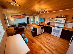 2 bed/2 bath/hot tub/Oceanside/King/Queen/ - Image 3