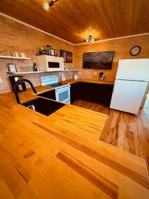 2 bed/2 bath/hot tub/Oceanside/King/Queen/ - Image 4