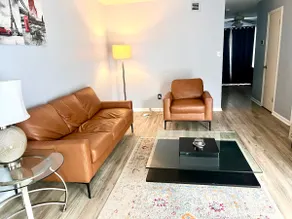 2B/1.5B townhome cls to HPU/FRN Mkt Wth King bed - Image 2