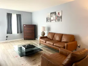 2B/1.5B townhome cls to HPU/FRN Mkt Wth King bed - Image 3