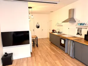 Le Dupont ♥️ Cosy, 2 bedrooms & Private Parking 🚗 - Image 2