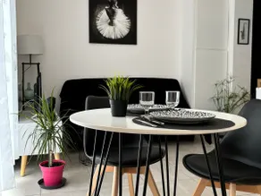 Charming apartment, very central and quiet - Image 4