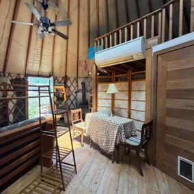 Cozy Cedar Yurt - Image 4