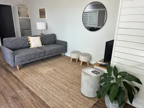 Crescent Beach Studio - Image 3