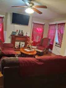 Spacious 3 bdrm apartment 1st Fl - Image 5