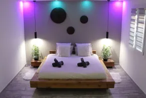 Le petit paradis: Suite with private hot tub - Image 3