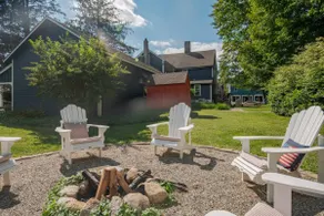 ”4th of July Cottage” Open: Fire Pit + King Bed - Image 4
