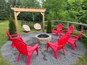 Evergreen Cottage: Private getaway- Sleeps 6 - Image 2
