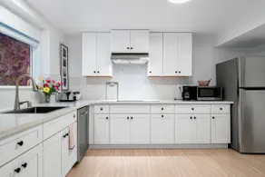 Private Bellevue/Clyde Hill Apt | No Stairs - Image 5