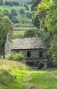 Unique 18thC Yorks Dales Silk Weavers’ mill house. - Image 5
