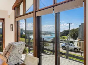 Open House in Narooma. Up to 5 Guests. 2 Bathrooms - Image 3