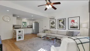 Charming Carriage House | Walk to Broadway & Track - Image 3