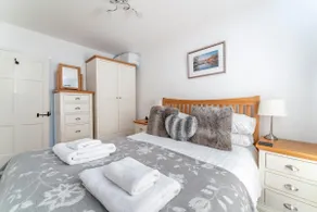 2 bedroom accommodation in Ambleside - Image 4