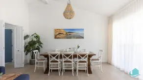 Oceanview Beachhouse -panoramic views + Large Pool - Image 5