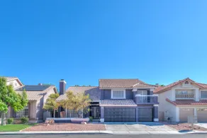 3700 sq ft home, pool, last-minute discount! - Image 2