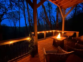 Mountain Views/Hot Tub Karaoke Gameroom Firepit - Image 4