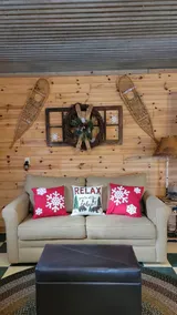 Trail's End Guesthouse Cabin Rental - Image 4