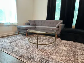 ⭐️ Hidden gem Apt A: 3-mins to Plaza District⭐️ - Image 3