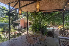 5 minutes from the beach, ideal for groups and families - Image 3