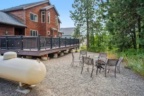 Roslyn Pines: Hot Tub, Spacious Deck, Dogs Welcome - Image 3