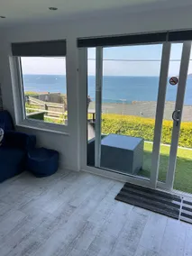 2-Bed Sea View chalet with Gated Parking & BBQ - Image 4