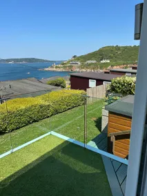 2-Bed Sea View chalet with Gated Parking & BBQ - Image 5