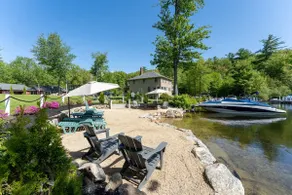 Lakefront Lodge sleeps 18 comfortably W/ Private beach! - Image 4
