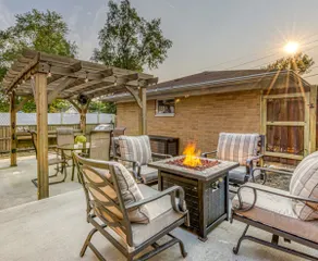 Stylish cozy Bungalow near beach and Nat'l Park - Image 2