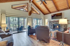 Game Room, Fire Pit, Deck: Remodeled Pinetop Cabin - Image 5