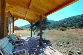 Beautiful 5BR Mountainview | Deck | W/D - Image 2