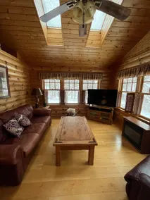 Escape Up North | Cozy Fall & Winter Getaway - Image 4