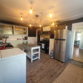New England's Charm Three Bedroom West haven home - Image 3