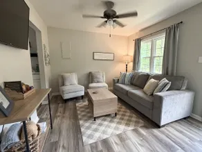 Cozy | Fast Wifi | Pet Friendly | Fenced Yard - Image 3