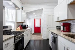 4br/3ba/5bed Home, Walk to Chevy Chase/UK/downtown - Image 4