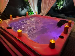 Love Room, spa, sauna, entire villa, privacy - Image 2