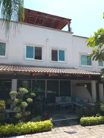 House with heated pool for the weekend - Image 4