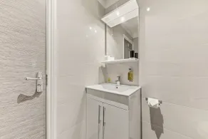 Harrogate Lifestyle Apartments Ltd - Image 4