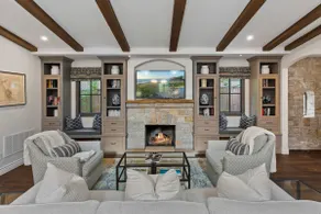 Belle Epoque: Schön renoviertes Haus in Carmel Woods - Image 3