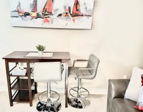 Private Guest Suite close to |UofA |Whyte Ave |Downtown - Image 5