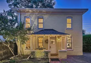 Restored 1886 Carriage House & Patio, Walk to RiNo - Image 2