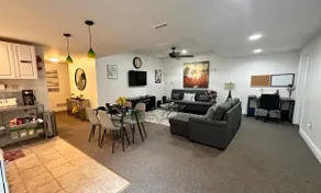 A 650 SF Condo| Walking distance to Amtrak station - Image 4