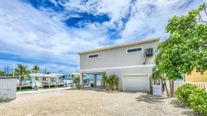 Dahingefegt – 3 Schlafzimmer/2 Badezimmer Keys Rückzugsort mit Pool, Steg & Atemberaubendem Blick auf offenes Wasser - Image 3