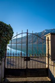 Chalet Seehus Ground Floor - Front Row Lake Brienz - Image 5