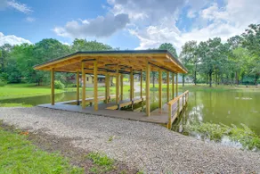 Lakefront Arkansas Home w/ Dock & Sunroom - Image 2