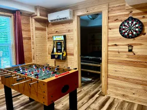 Blue Ridge Cabin~Mtn View~Gameroom~SNP & Lake 5mi - Image 5