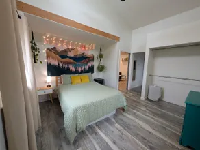 Hydrangea House - A Bright and Peaceful Farm Stay - Image 5