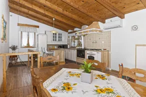 Mira House by Rent Istria - Image 3