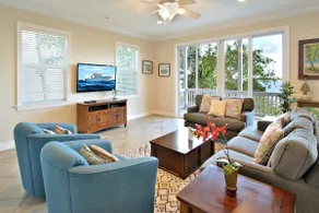 Seaside Retreat - Image 4