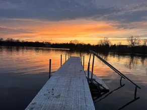 The Cozy Lake House, Dm me ?s Lake Front Property! - Image 3